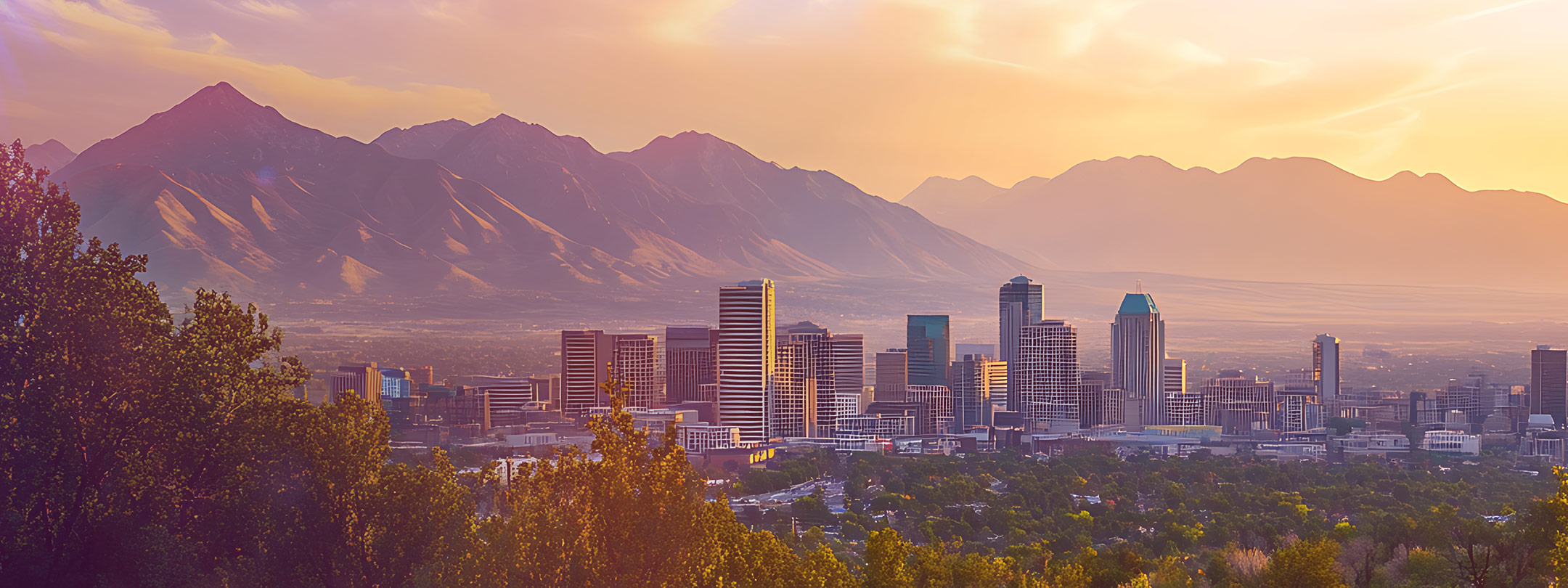 Photo of the Salt Lake City, Utah skyline at sunset